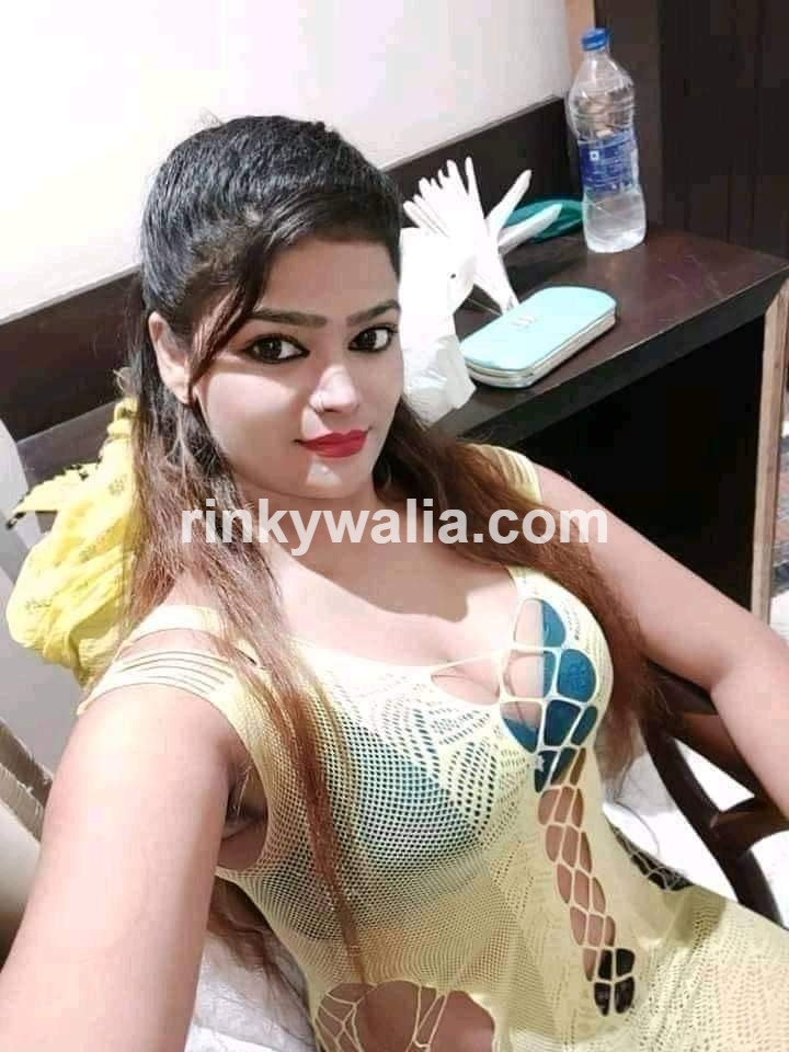 escorts in Manali